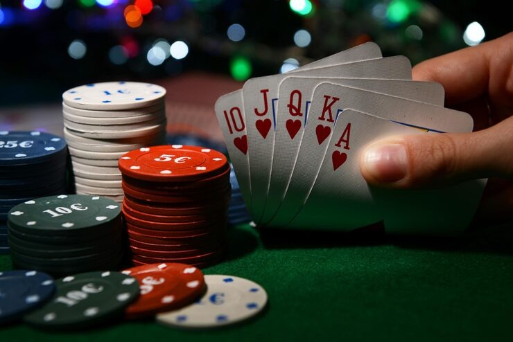 hoki88 login Qiu Qiu table with live dealer and card display